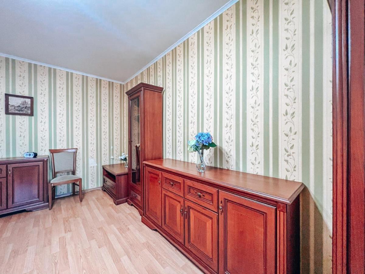 Apartments Near The Exhibition Centre Kiev Luaran gambar