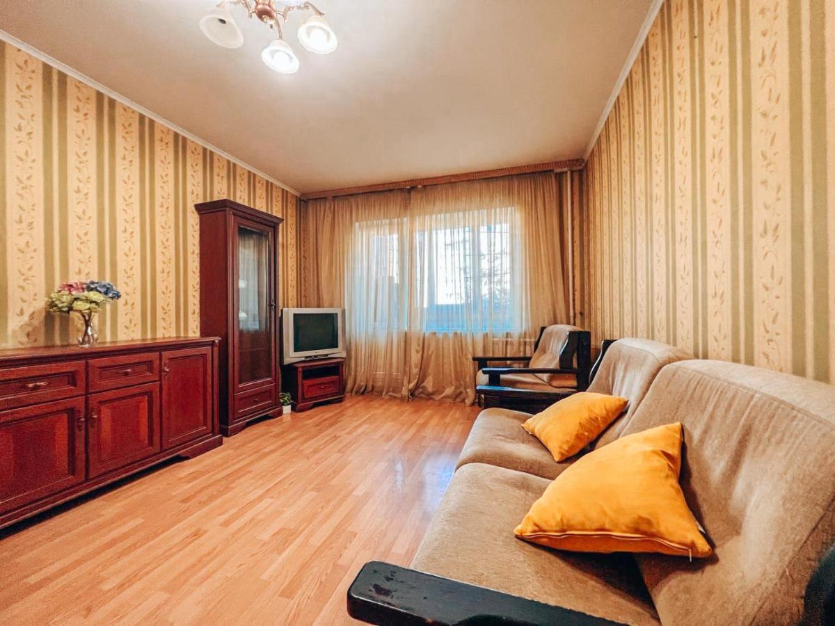 Apartments Near The Exhibition Centre Kiev Luaran gambar